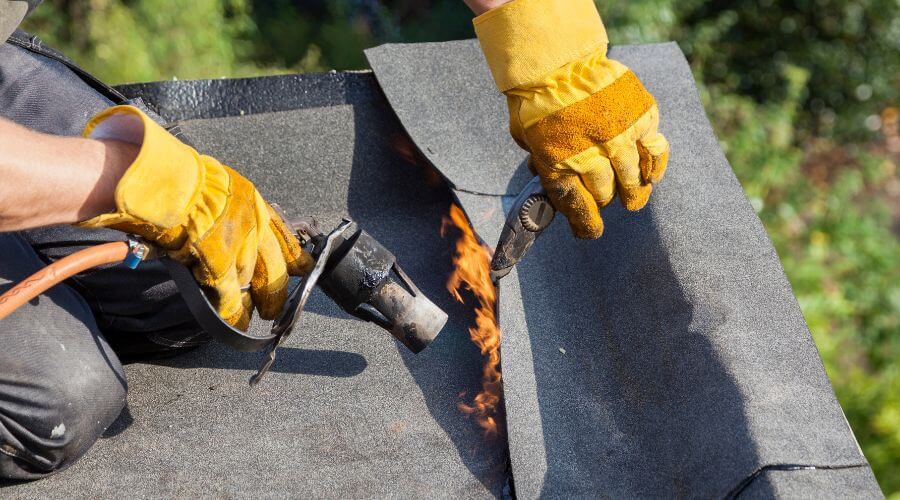 Professional flood damage restoration services in Laurel Bloomery, TN